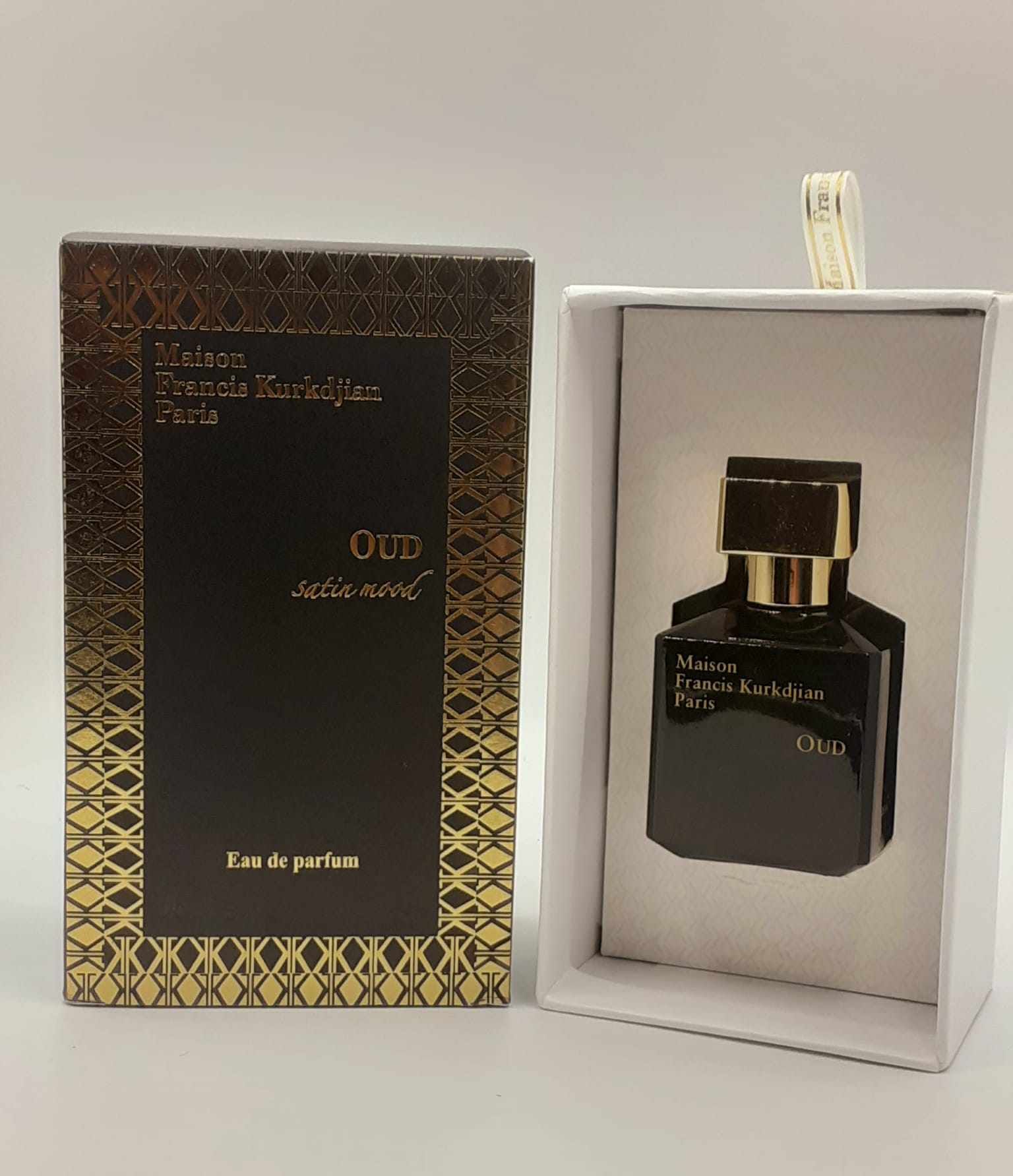 Maison Francis Kurdjian Oud Satin Mood Eau de Paefum 70 ml (en caja)